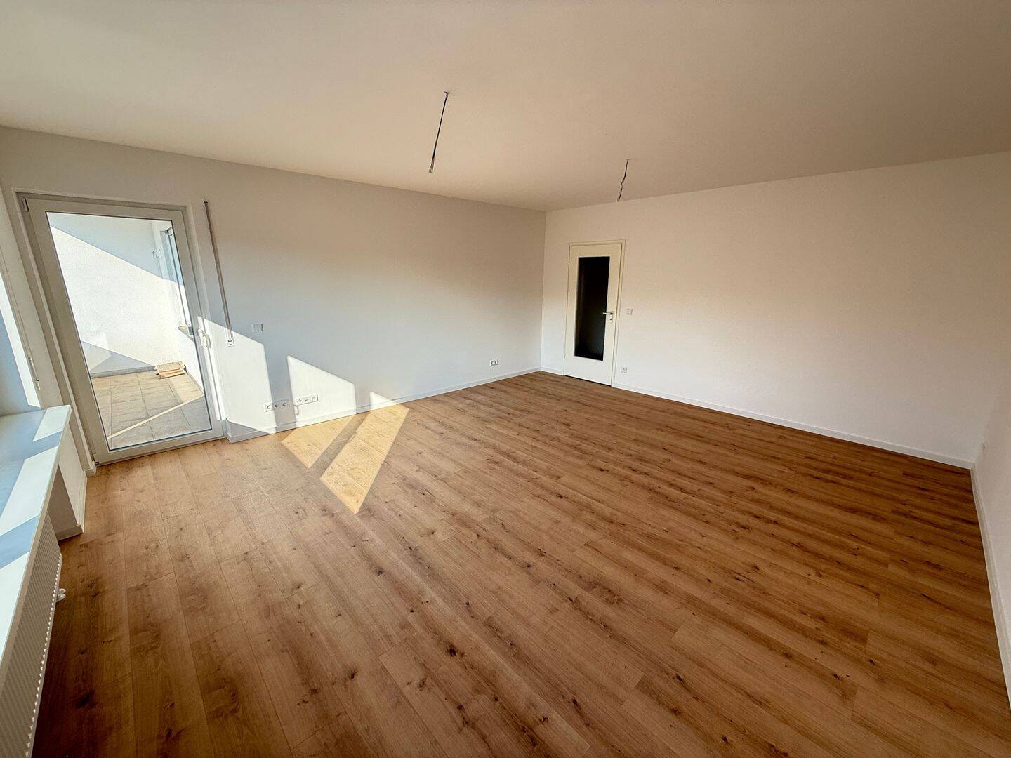 Thumbnail-Prov.-Frei! Top Sanierte 3-ZI-ETW mit Balkon Carport im Hof