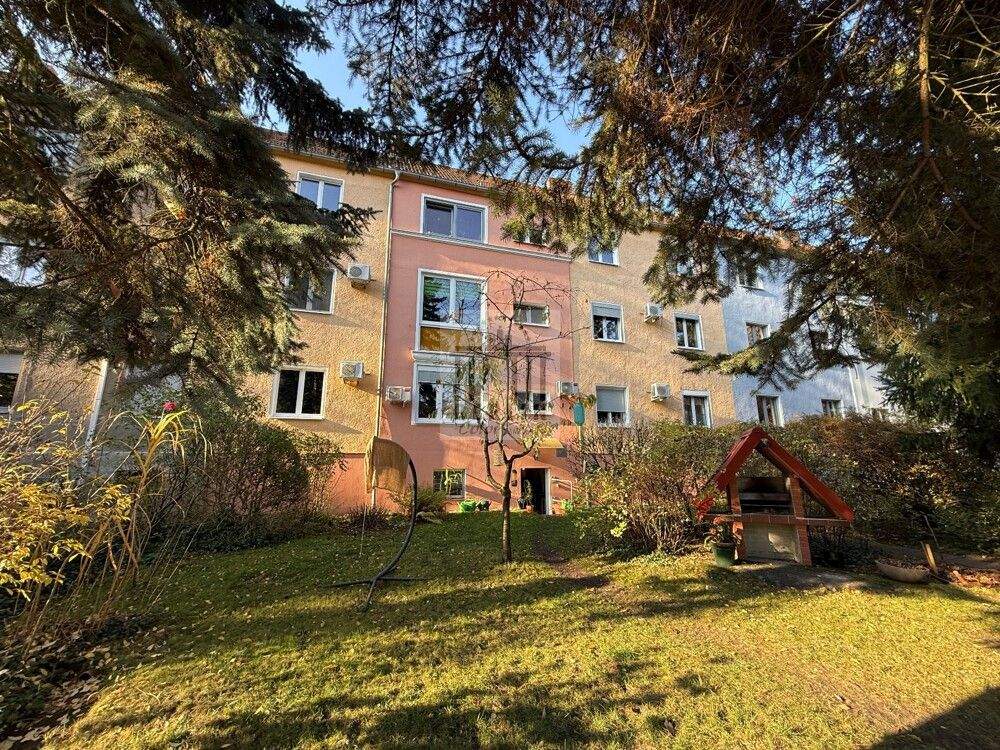 Thumbnail-Schäfersee, 2-Zimmer mit Loggia zum ruhigen Hof, Altbau, saniert, Einbauküche, gute Lage