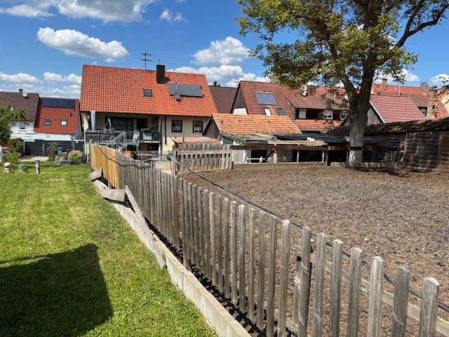 Thumbnail-Ländliches Wohnen mit Pferden - großzügiges Anwesen in Hechingen (Teilort)