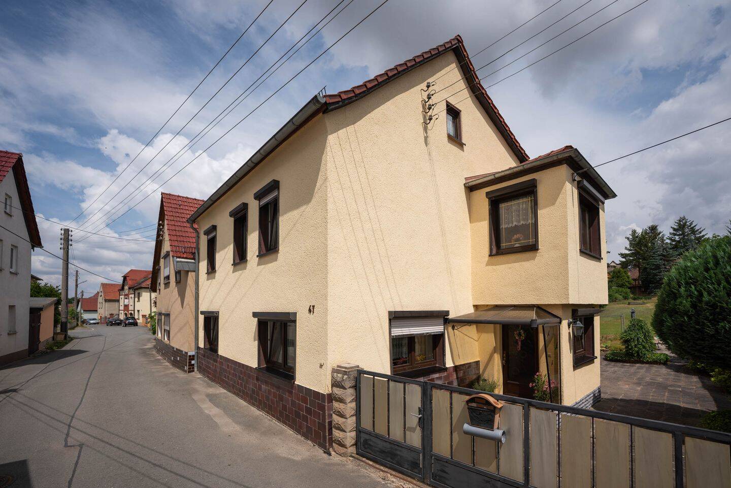 Straßenansicht
