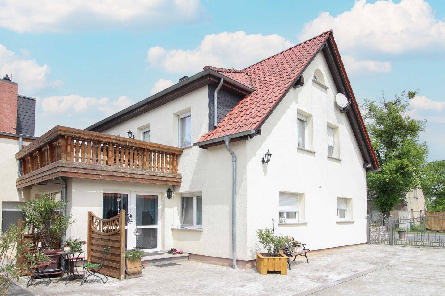 Thumbnail-Großzügiges Einfamilienhaus mit traumhaftem Garten und vielseitigen Nutzungsmöglichkeiten