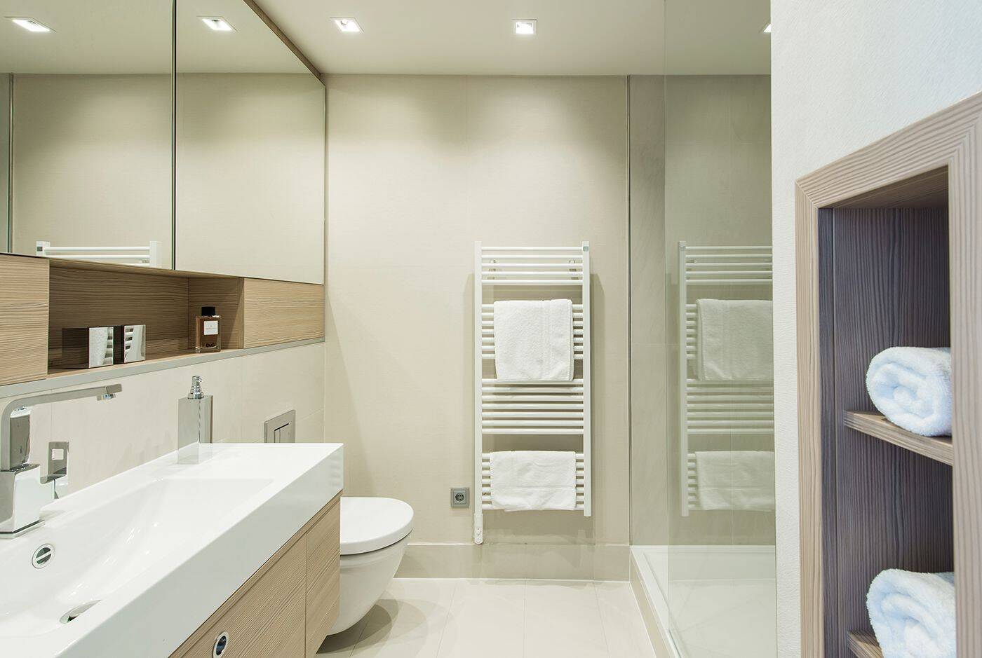 Midtown Suites - Bad 054-1.jpg
