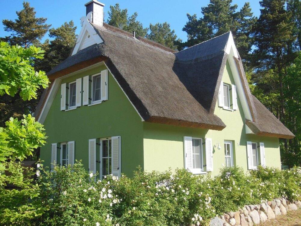 Thumbnail-Traumhaftes reetgedecktes Ferienhaus mit einzigartiger Randlage an der Ostsee