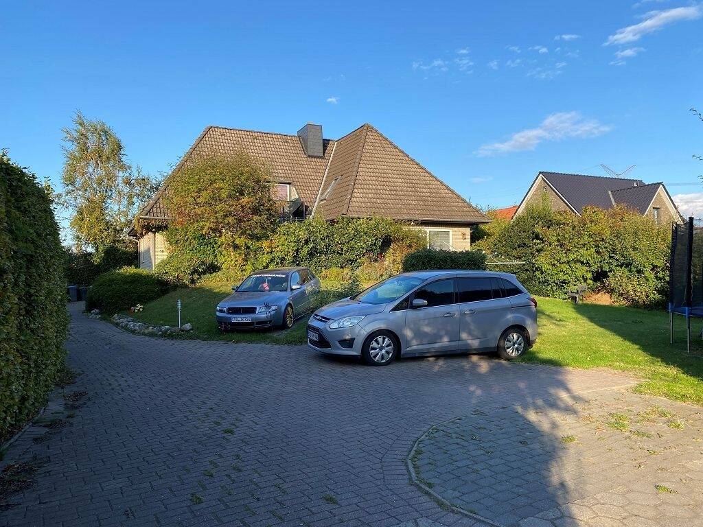 Thumbnail-### vermietetes 7-Zimmer-Dreifamilienhaus in Elbnähe ###