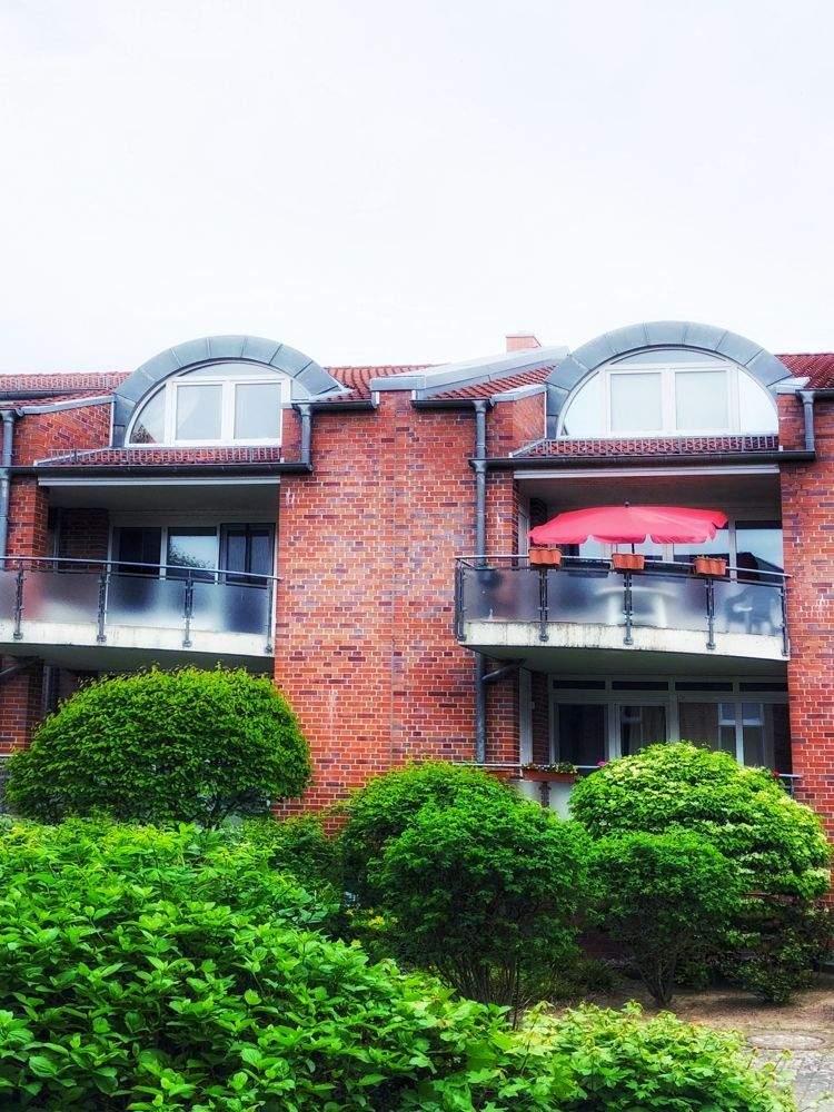 Thumbnail-Helle Dachterrassen-Wohnung mit Tiefgaragenstellplatz zum 1. April