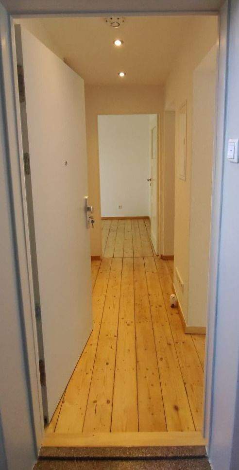 Thumbnail-FÜR SINGLES ODER EIN PAAR: 2-Zimmer-Wohnung mit großem Balkon