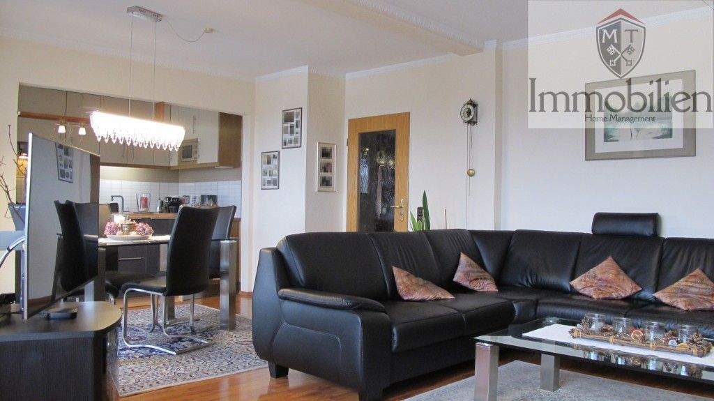 Thumbnail-Schöne 3-Zi.-Wohnung mit Loggia und Weitblick