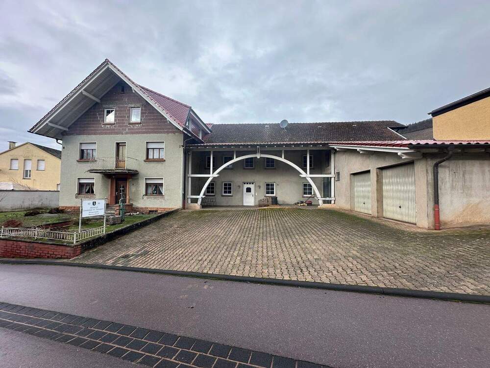 Thumbnail-Investoren-Selbstständige Aufgepasst :Haus inkl.Gewerbefläche mit viel Potential