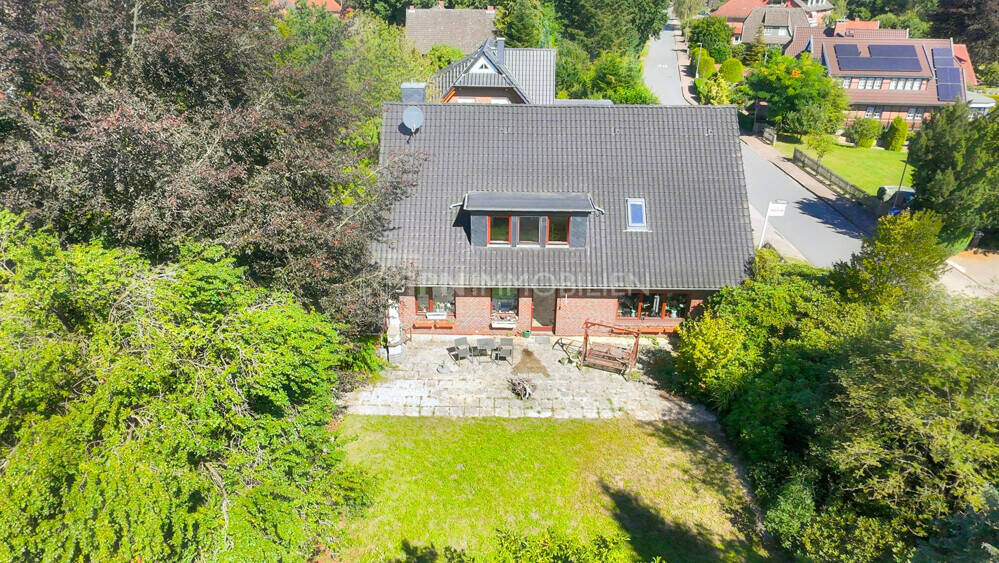 Hausansicht (Drohnenaufnahme)