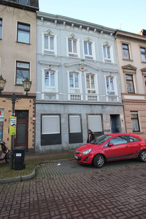 Thumbnail-DU , Dellpl.25, 2.OG, 85 m², 2 Zi, Flur, Küche, Bad,Balkon,zusätzl.ein App. 1 Zi.,Flur,WC,1 gr.Einbauschrank