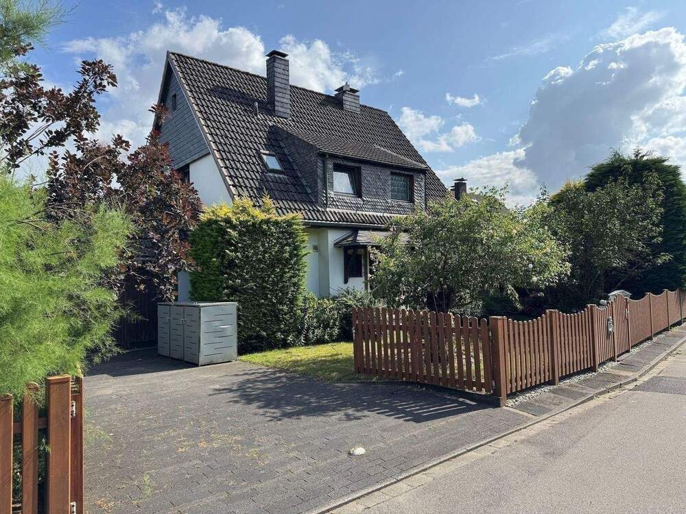 Thumbnail-Freistehendes Einfamilienhaus in Top-Lage von Mönchengladbach – Ihr neues Zuhause wartet!