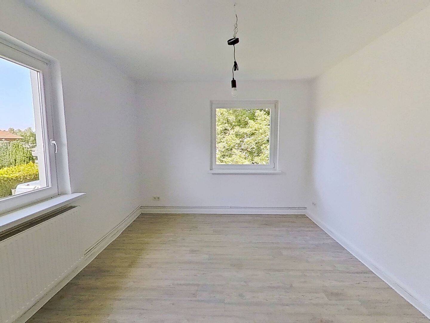 Thumbnail-Viel Tageslicht und Gemütlichkeit: Helle 3-Zimmer-Wohnung mit Wannenbad