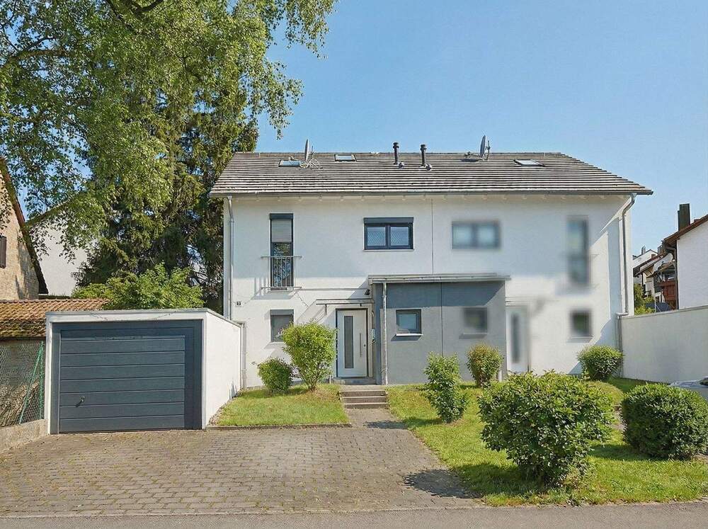 Thumbnail-Platz für die Familie: Lichtdurchflutete Doppelhaushälfte mit großzügiger Terrasse