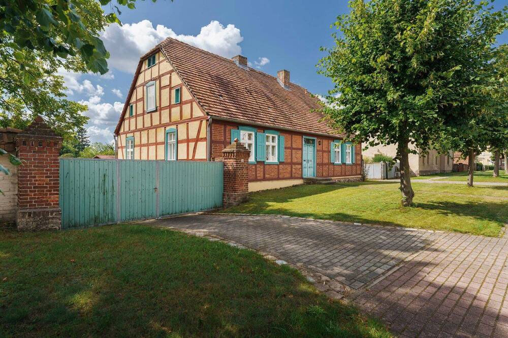 Thumbnail-Ein Haus erzählt Geschichte - denkmalgeschütztes Fachwerk im Landhausstil