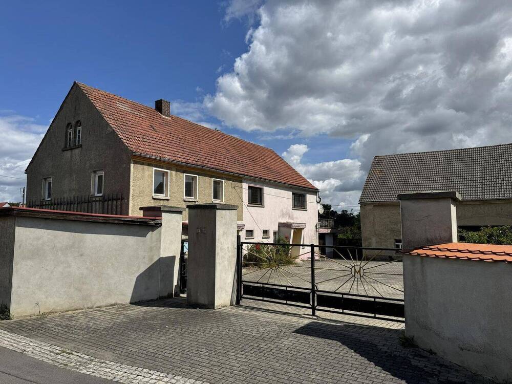 Thumbnail-Bauernhaus mit Scheune, Garagen und großem Garten - Entwicklungsobjekt in Calbitz