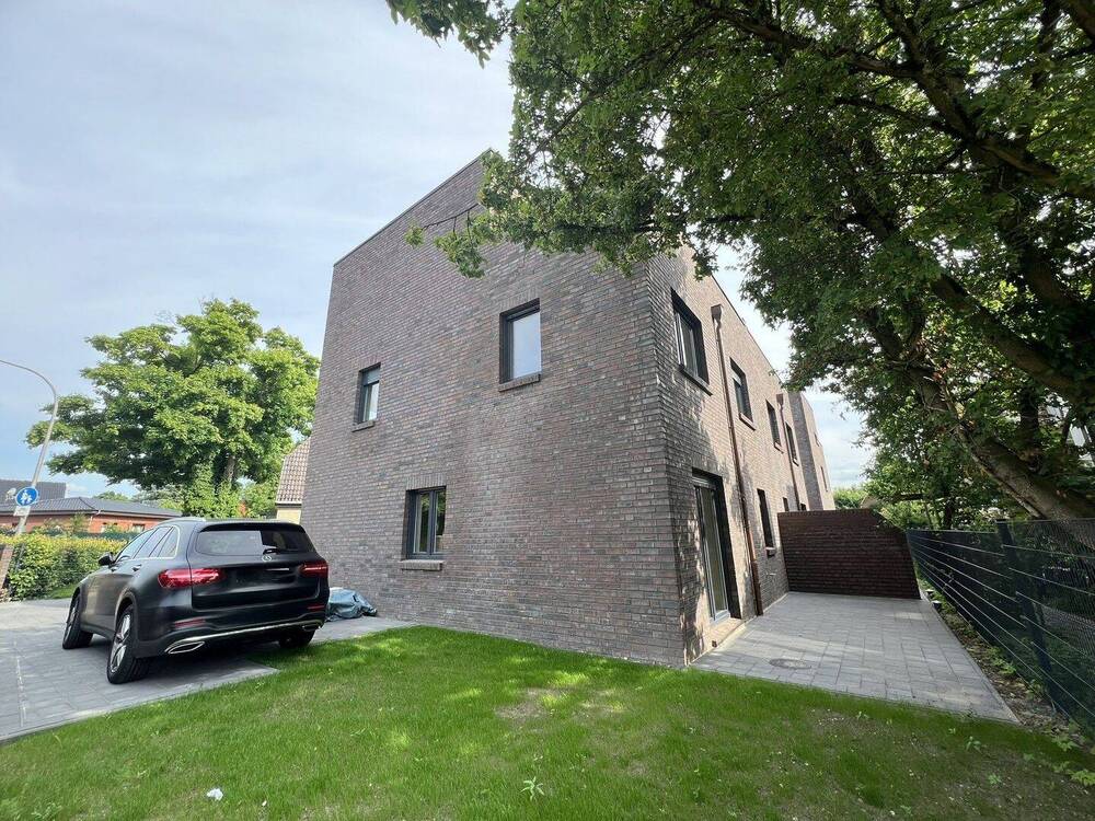 Thumbnail-Neubau (2025) –Zweitbezug: wunderschöne 5,5 Zi. Stadt-DHH mit Dachterrasse, Wärmepumpe, Photovoltaik