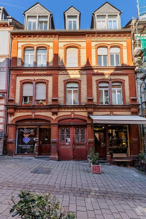 Thumbnail-Mehrfamilienhaus mit zwei Gewerbeeinheiten in zentraler Innenstadtlage