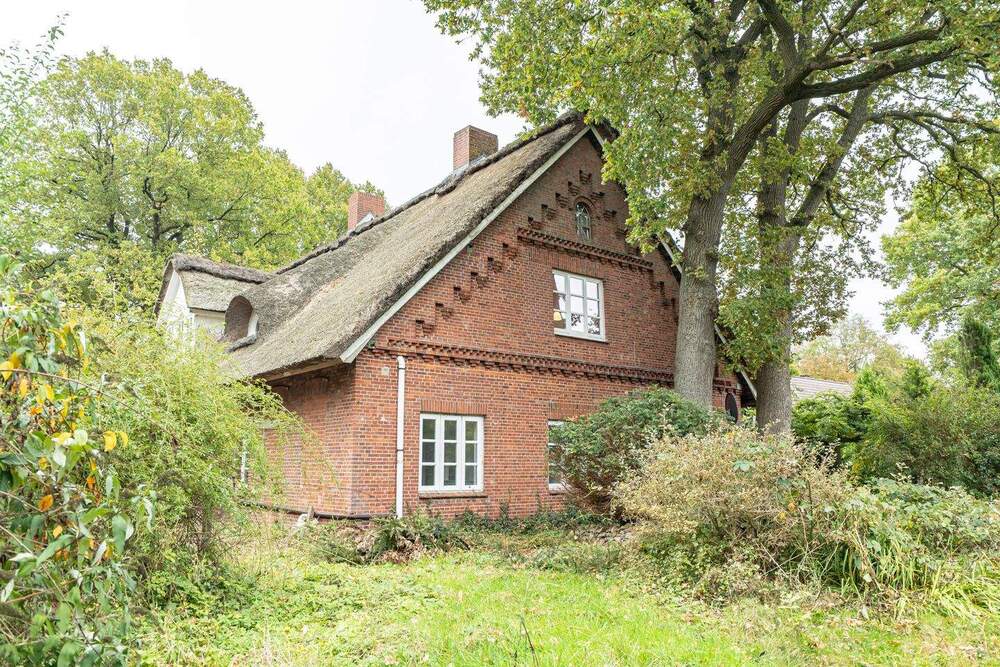 Thumbnail-Viel Platz & Potenzial: Ein- oder Zweifamilienhaus mit großer Scheune in Kutenholz