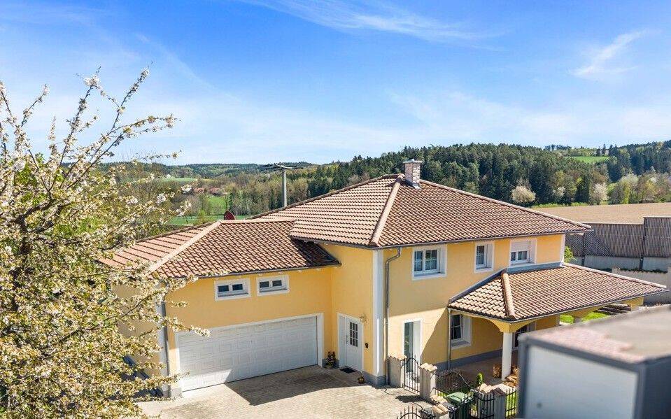 Thumbnail-Modernes Einfamilienhaus im Toskana-Stil mit Pool