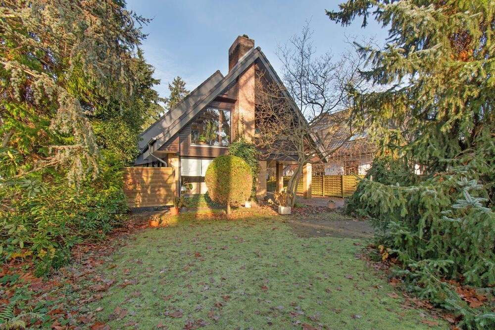 Thumbnail-Charmantes Einfamilienhaus in Wellingsbüttel - Mit großzügigem Grundstück in ruhiger Lage