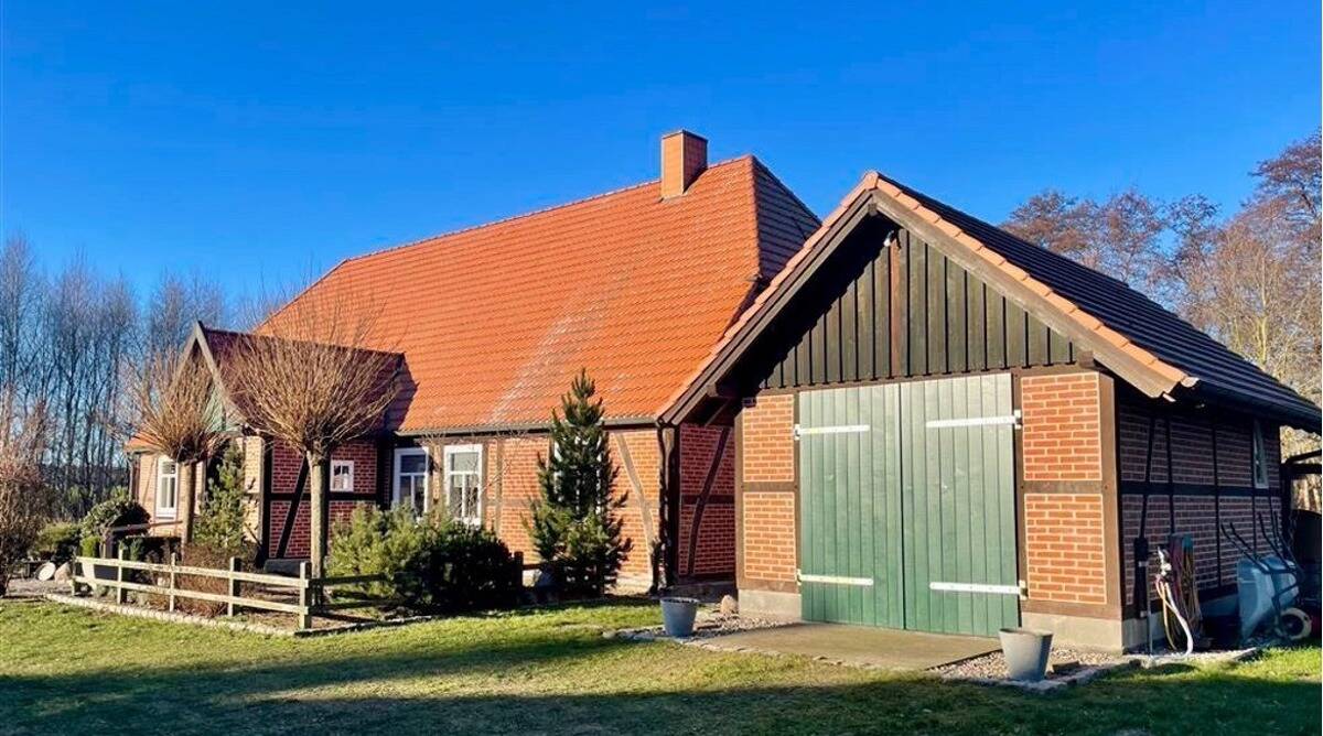 Thumbnail-Repräsentatives Einfamilienhaus in einmaliger Lage und traumhaftem Grundstück!