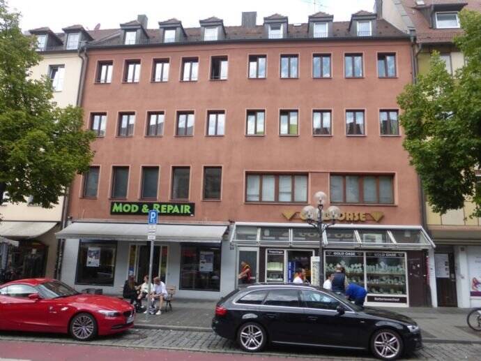 Thumbnail-ZENTRAL WOHNEN! Charmante, sanierte 3 ZW (2. OG, leider ohne Balkon, ideal zum Wohnen und Arbeiten) mit Einbauküche in der südwestlichen Altstadt.