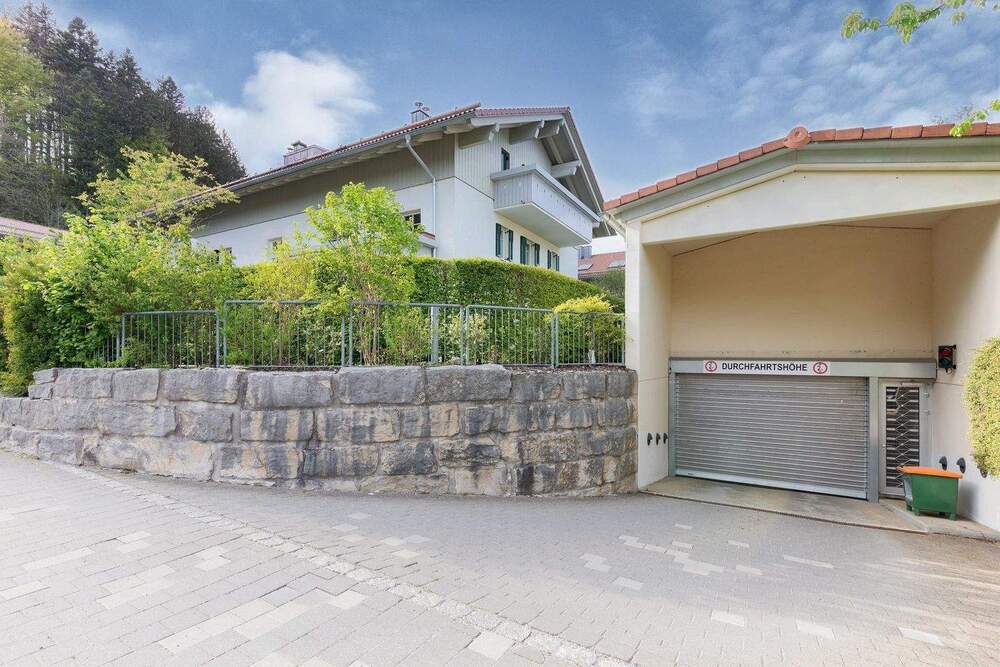 Thumbnail-Attraktive 3 Zi. WHG in der Birkenstr., 80 m² mit Südbalkon, TG Platz, viele Extras.. Videorundgang!