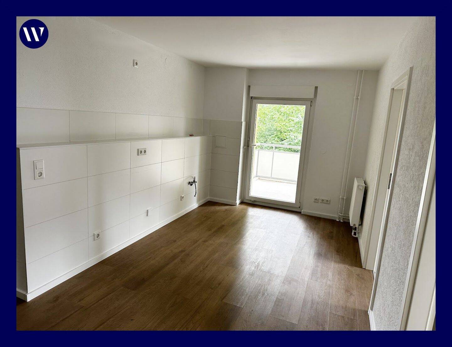 Küche m. Zug. Balkon