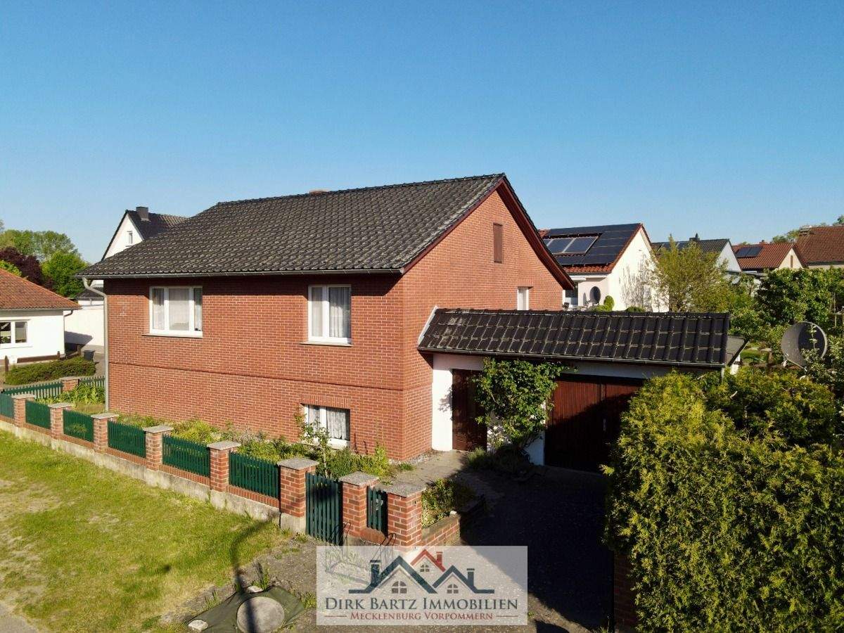 Thumbnail-Einfamilienhaus mit viel Potenzial in ruhiger Lage am Stadtrand von Loitz!!