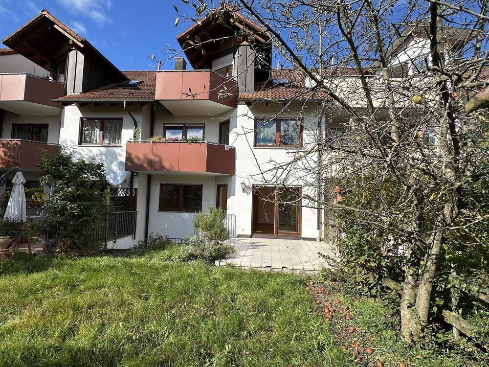 Thumbnail-Etwas Besonderes: 4-Zimmerwohnung auf zwei Etagen mit eigenem Garten und Apfelbaum