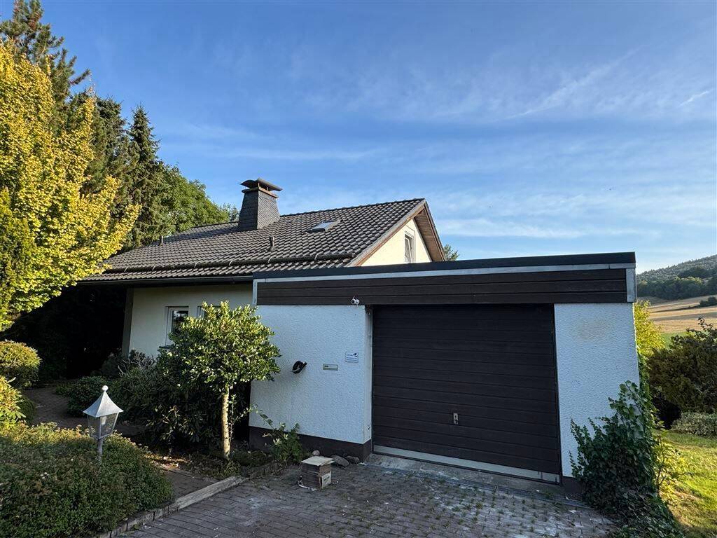 Straßen-Ansicht