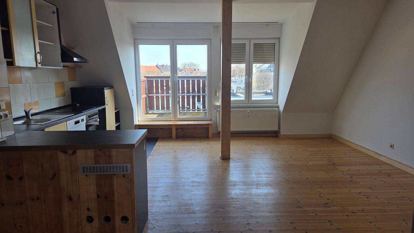 Thumbnail-Dachgeschosswohnung mit Aussicht - im Winter viel Sonne und im Sommer mit Klima:)