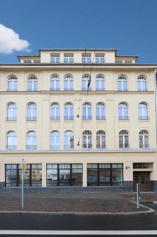 Thumbnail-Stilvolle ETW mit Top-Ausstattung! + Parkett + Fußbodenheizung + Wanne & Dusche + Balkon + LED-Licht