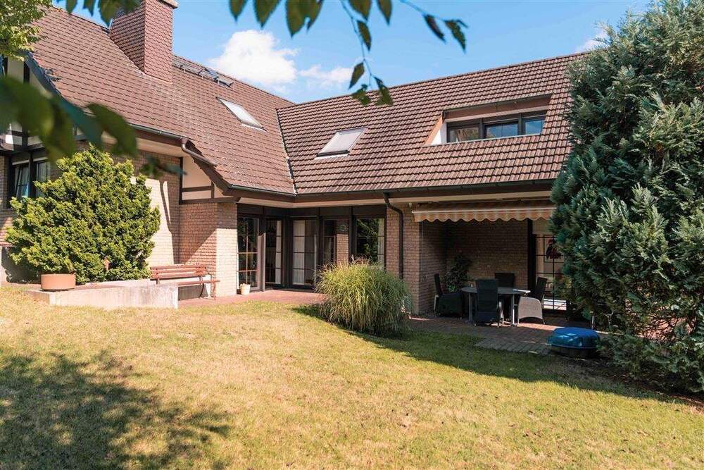 Thumbnail-Hochwertiges Architektenhaus mit großem Grundstück in Nordshausen