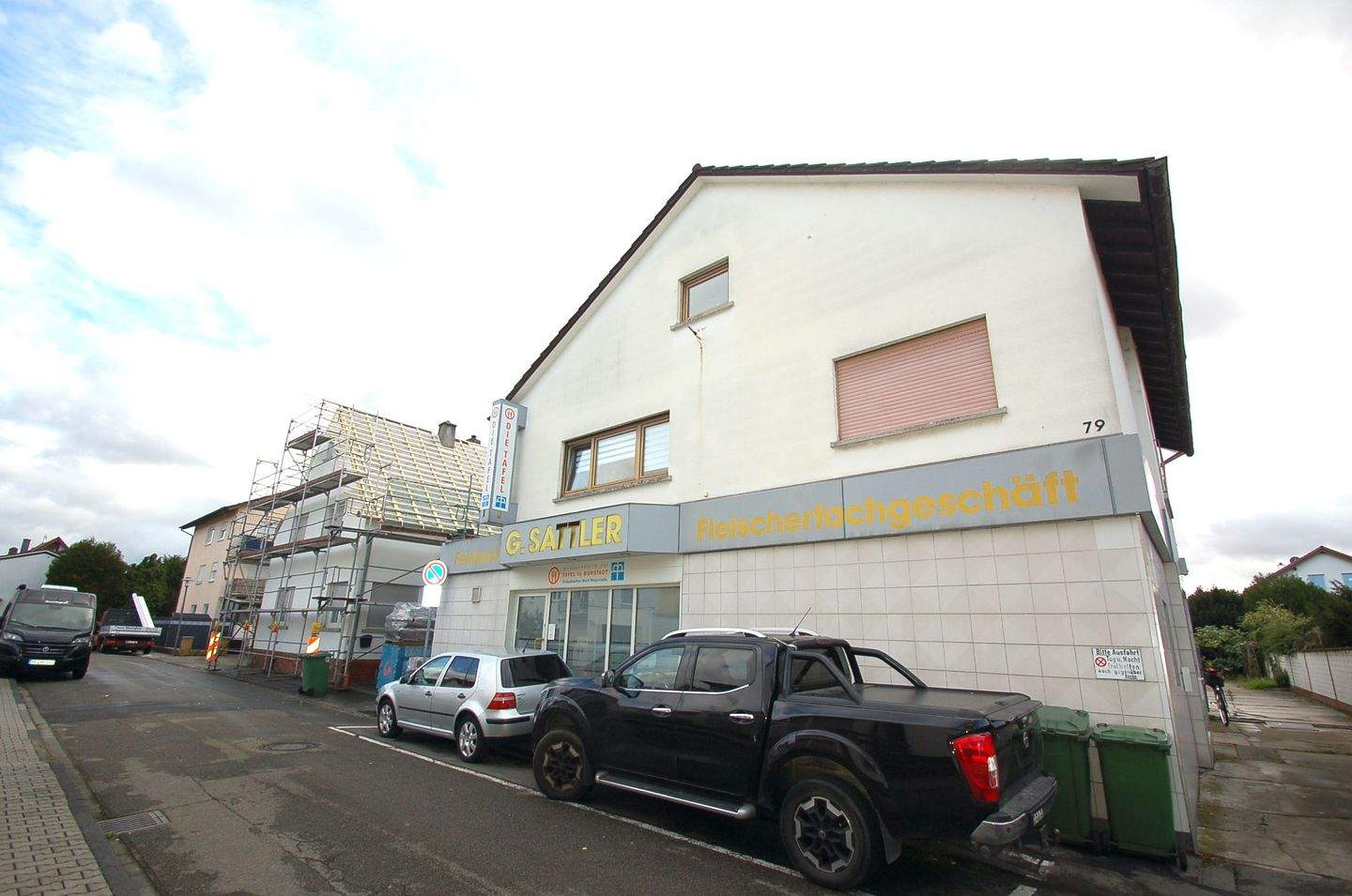 Thumbnail-Mehrfamilienhaus mit Ladengeschäft in ruhiger und beliebter Lage