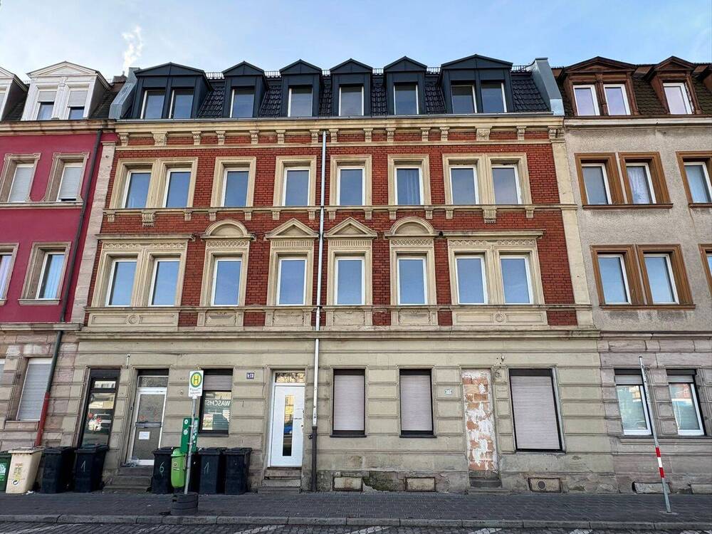 Thumbnail-Historisches Mehrfamilienhaus mit großem Entwicklungspotenzial in zentraler Fürther Lage