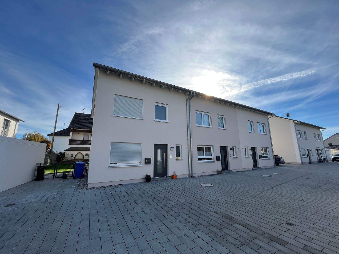 Thumbnail-3 Reihenhäusern 10 Min. zu Fuß zu BMW & zur U2