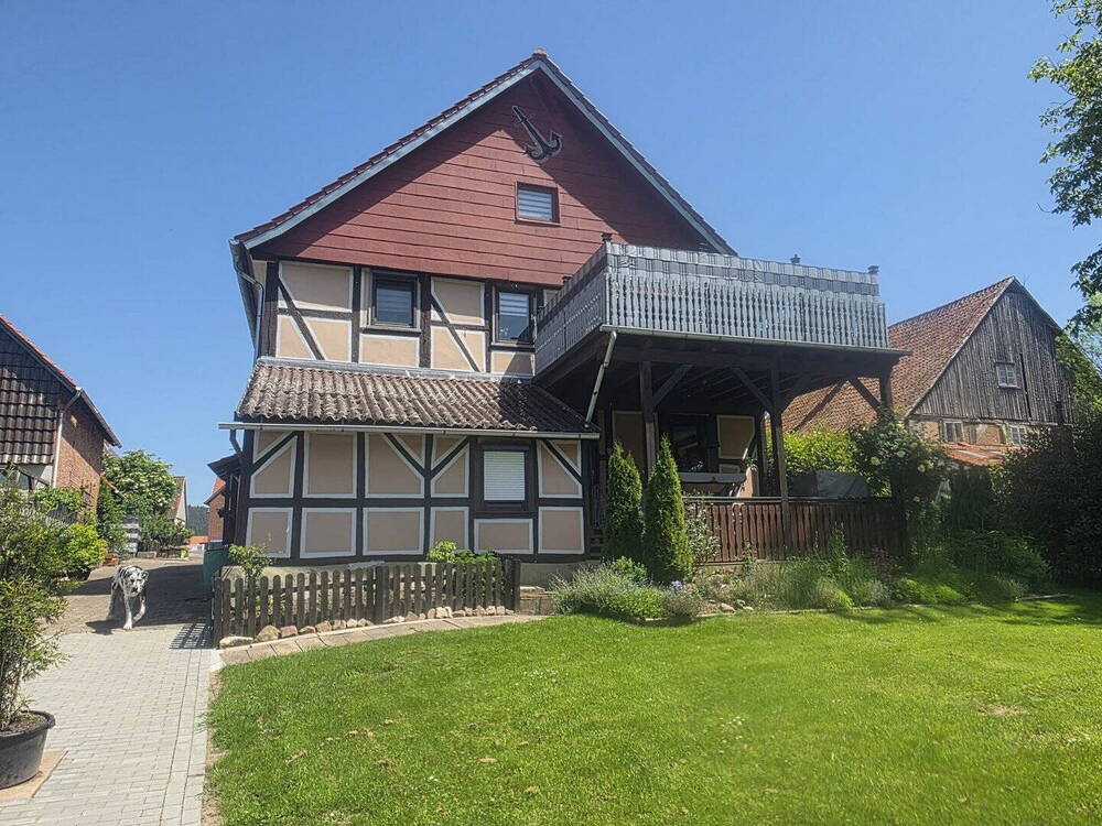Thumbnail-PROVISIONSFREI - Charmantes Zweifamilienhaus mit traumhaften Ausblick und vielseitigem Grundstück