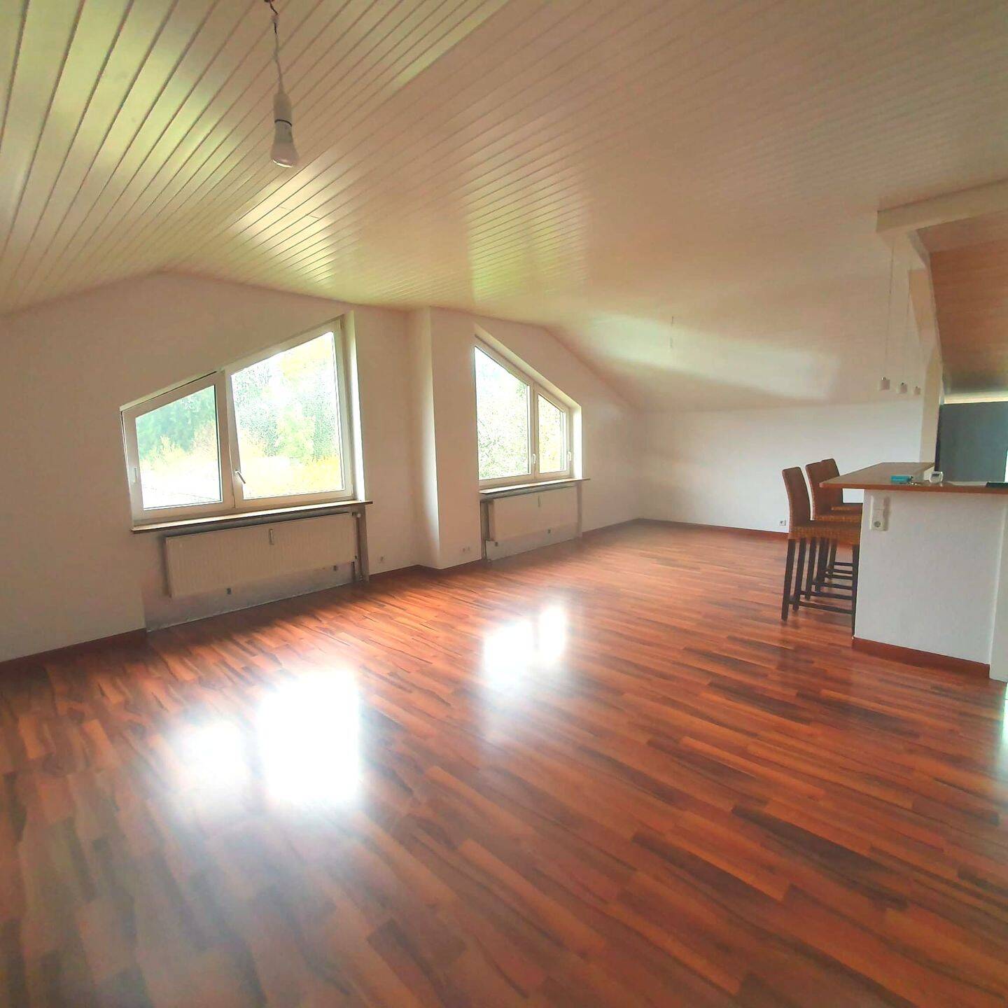 Thumbnail-Top-Lage 4 12 Zimmer Wohnung - Rhf-Obereichsel
