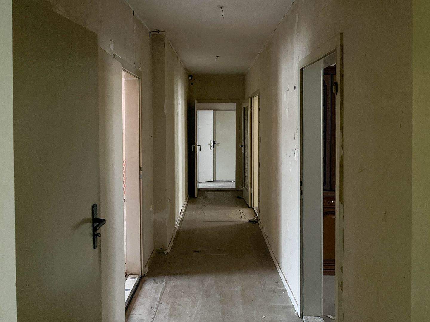 Thumbnail-Großes Mehrfamilienhaus zur Sanierung - einschließlich Zusage von Fördermitteln