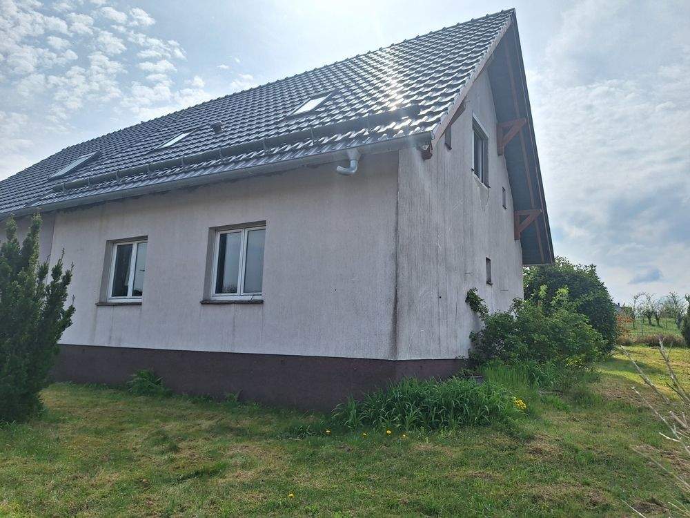 Thumbnail-Entkerntes Einfamilienhaus wartet auf neue kreative Einflüsse!