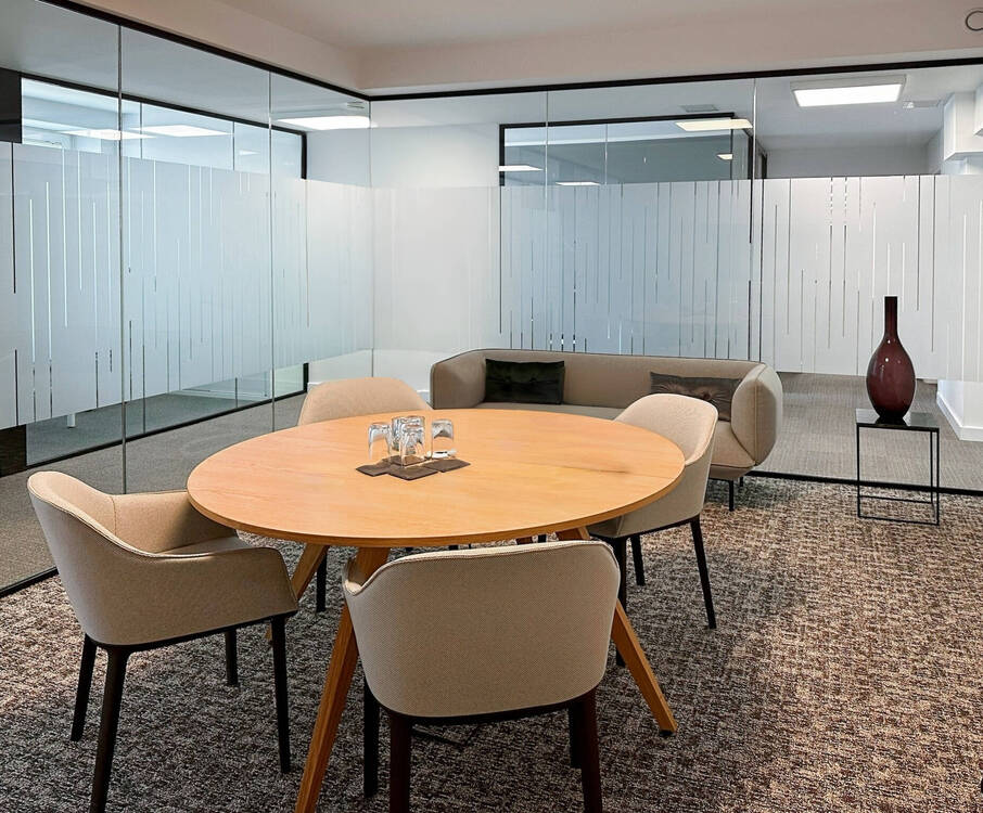 Thumbnail-All-inclusive-Zugang zu professionellen Büroräumen für 4 Personen 20 sqm in Regus Bismarckstraße