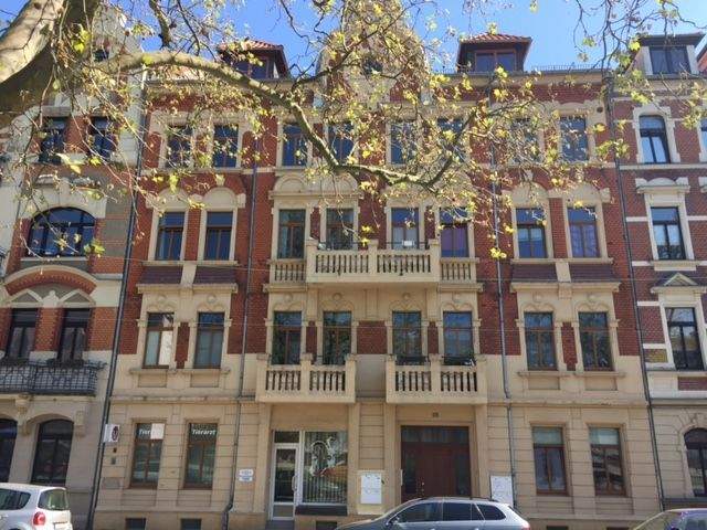 Thumbnail-W3209 - Geräumige 2RW im Altbau am Popp. Platz