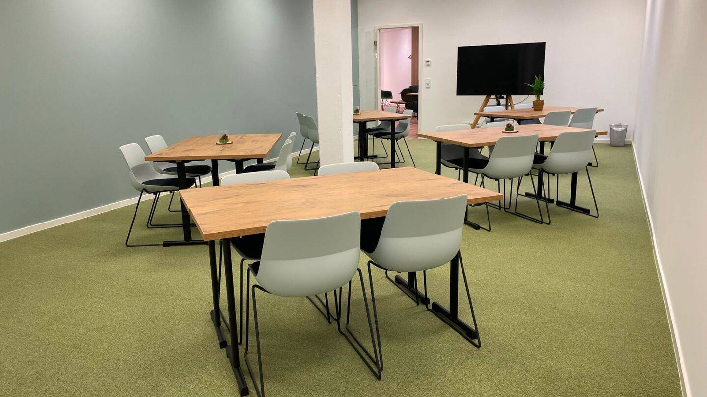 Thumbnail-Rivvers Schmitten - Flexibles, möbliertes Büro 2 AP im Grünen