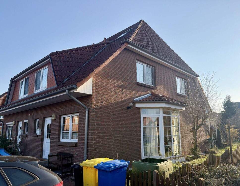 Thumbnail-Vermietete Doppelhaushälfte in Fahrland mit großem Wohnbereich und idyllischem Garten