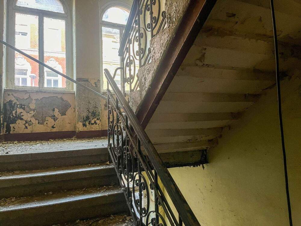 Thumbnail-Stadtteilprägendes, großes Eckhaus zur Sanierung