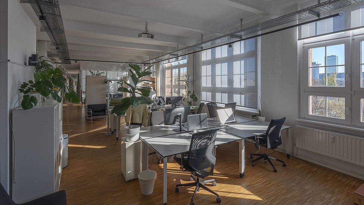 Thumbnail-Helle Büroflächen an der Spree in Kreuzberg - All-in-Miete