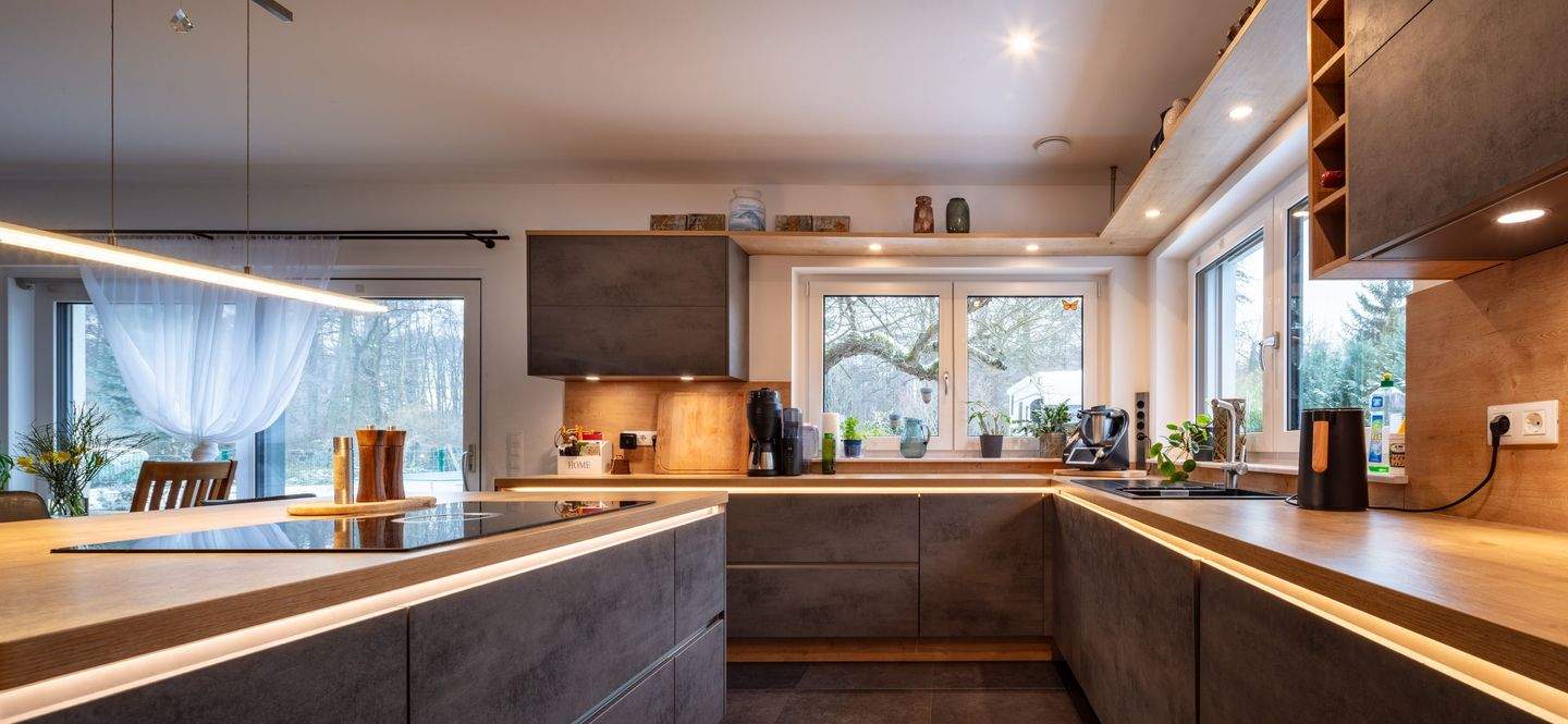 Thumbnail-Exklusives Einfamilienhaus mit Energiekonzept und Westgarten, Terrasse und Pool - kaum Energiekosten