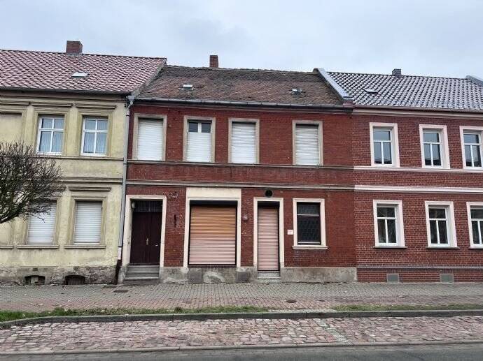 Thumbnail-Reihenmittelhaus in guter Lage mit Potenzial