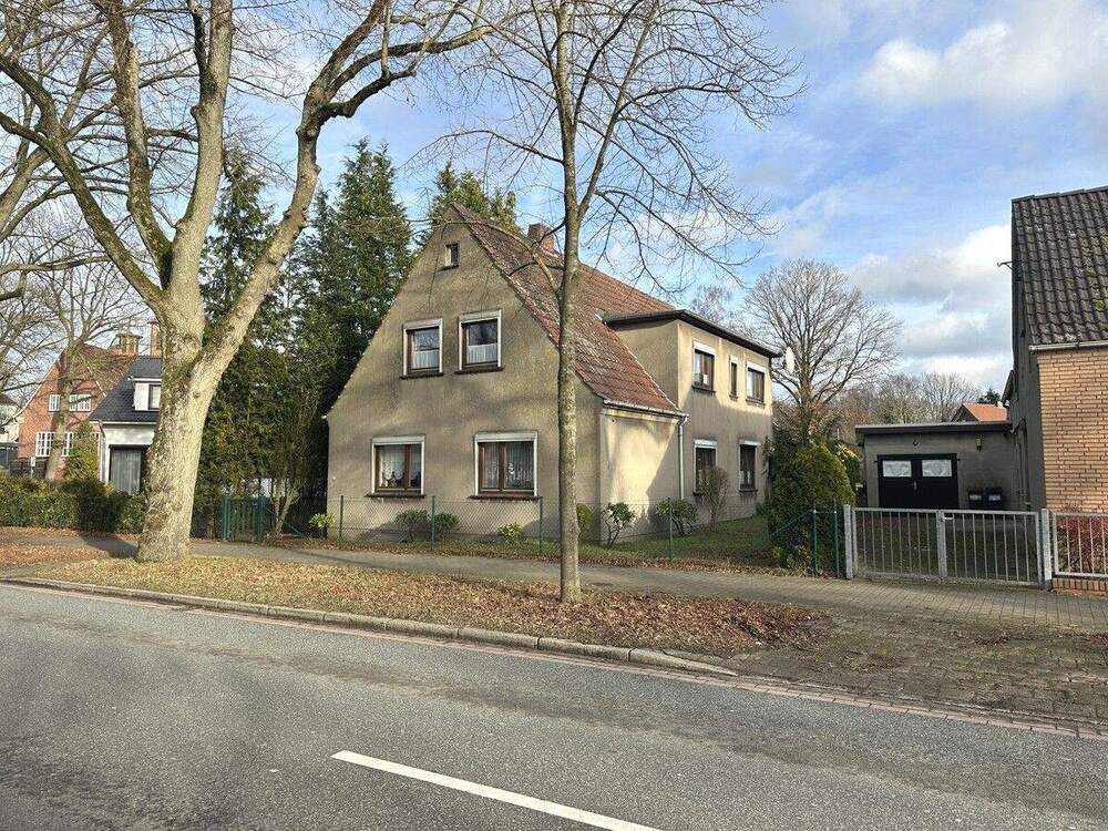 Thumbnail-PURNHAGEN-IMMOBILIEN - Freistehendes Einfamilienhaus in zentraler Lage von Bremen-Farge!
